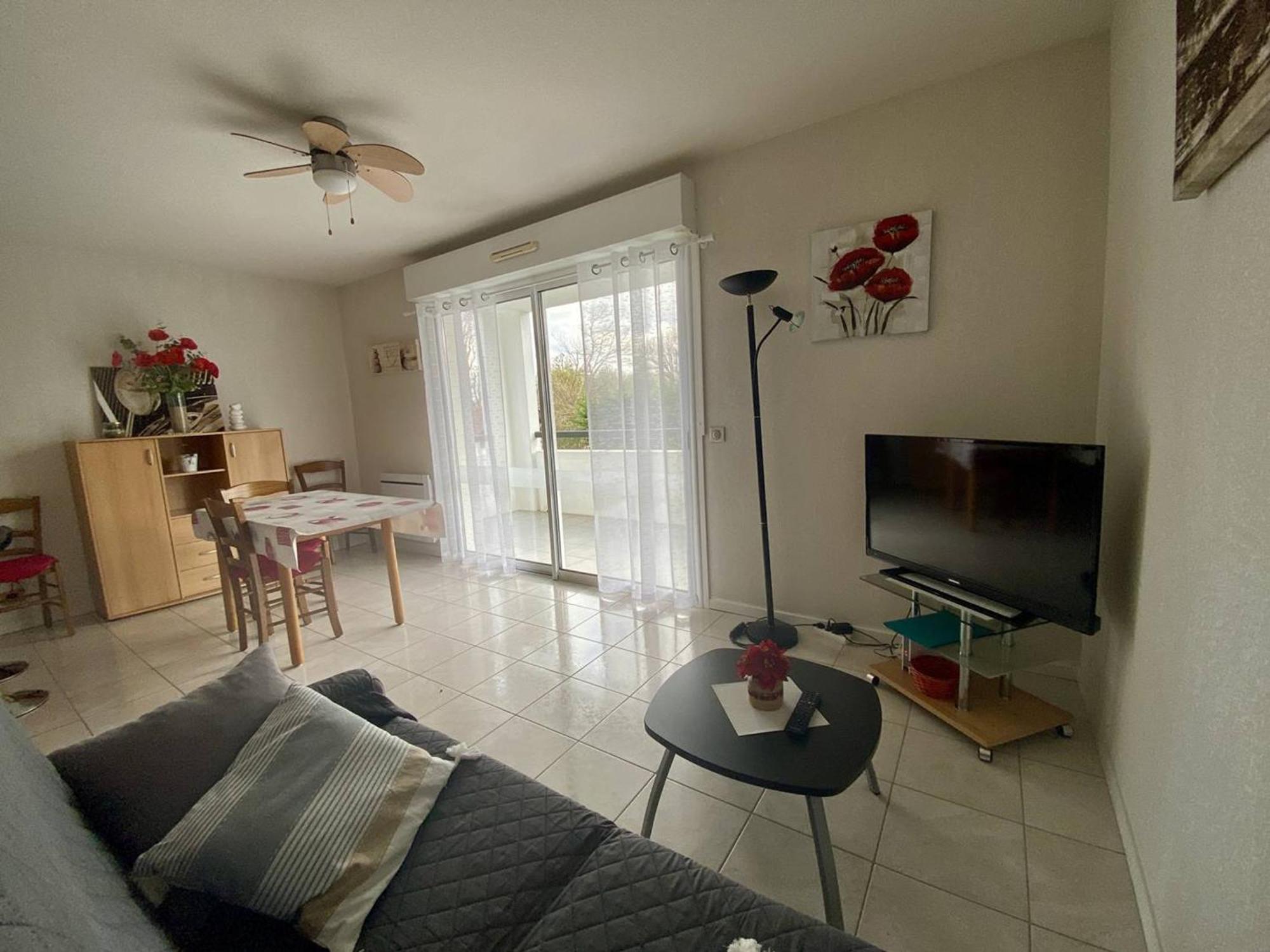 Appartement T2 Confortable Avec Terrasse, Proche Centre Ville Et Thermes, Cambo-Les-Bains - Fr-1-495-30 Eksteriør bilde